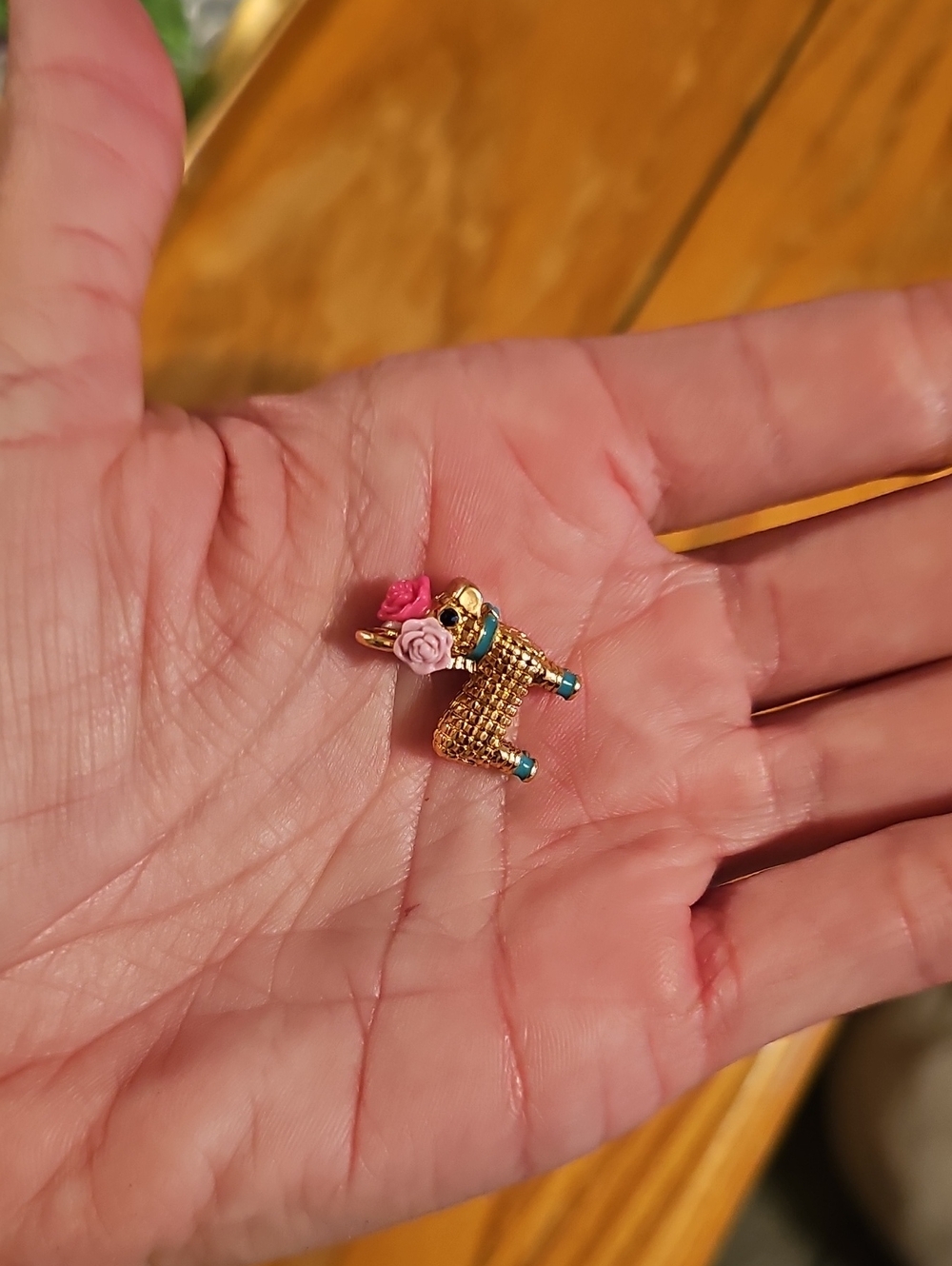 Kate Spade 14k Gold Penny Pinata Mini Charm - Picture 7 of 7